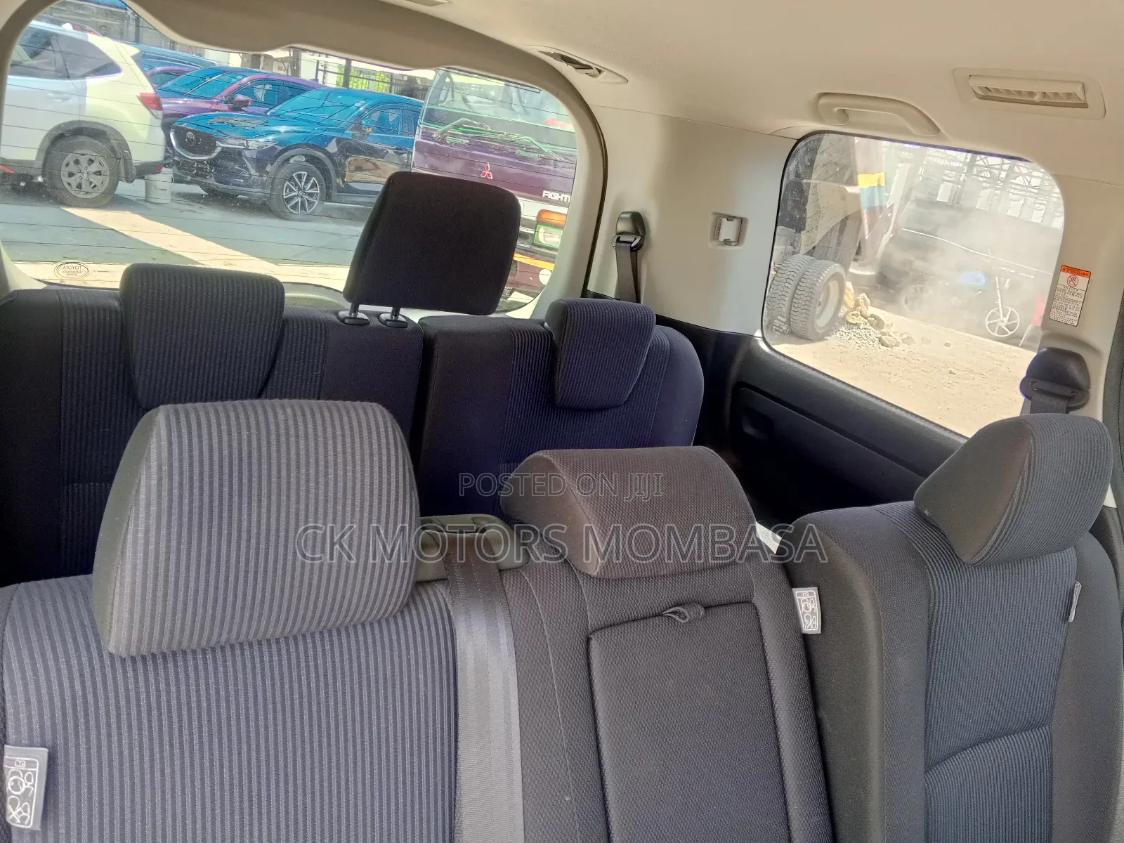 Toyota Voxy 2018 Gray