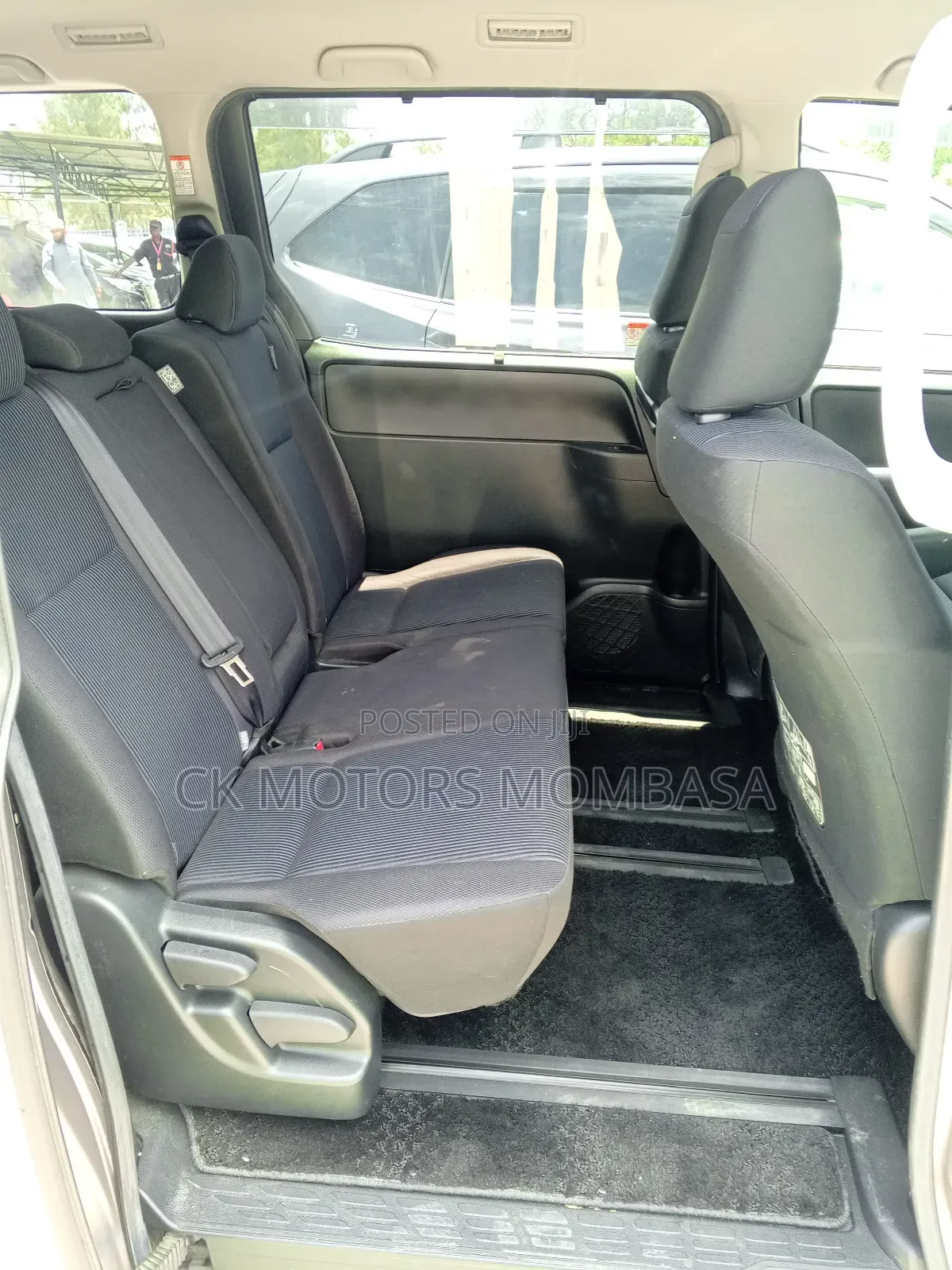 Toyota Voxy 2018 Gray