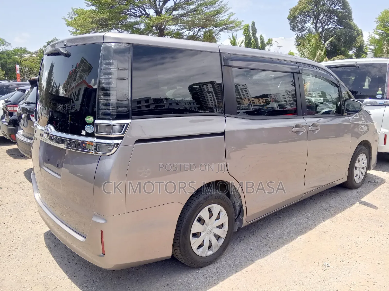 Toyota Voxy 2018 Gray