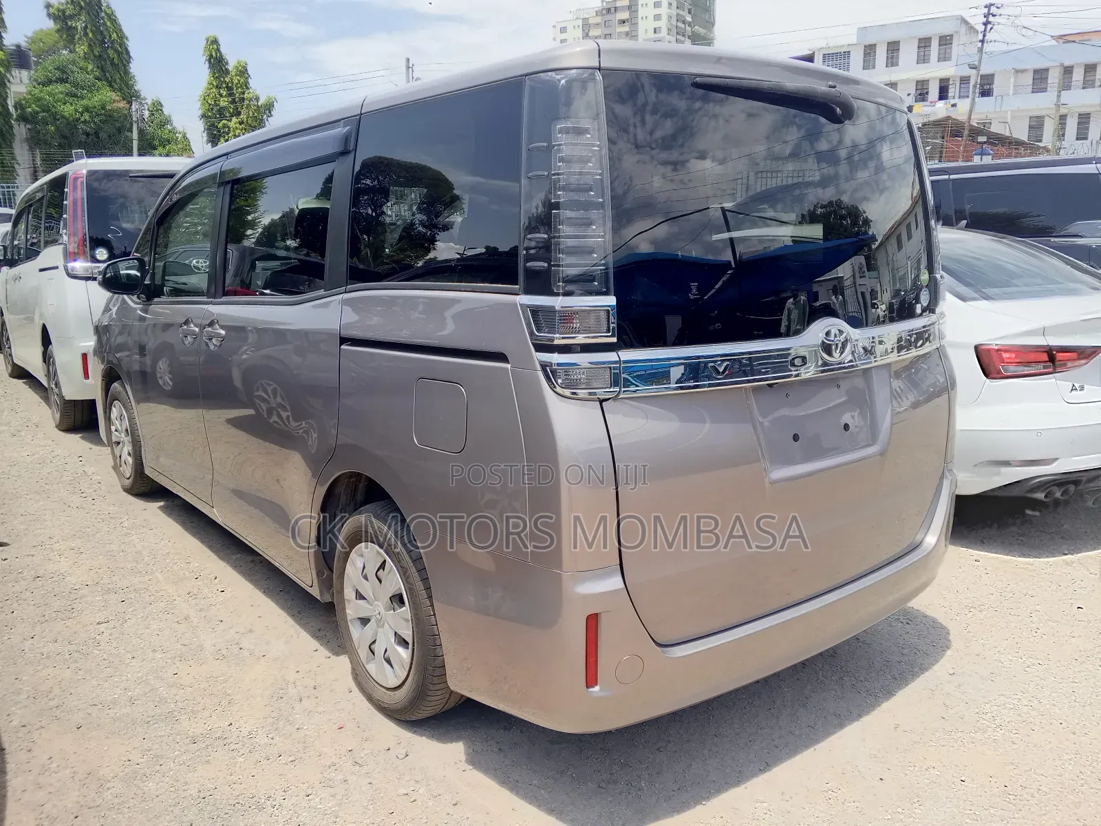 Toyota Voxy 2018 Gray
