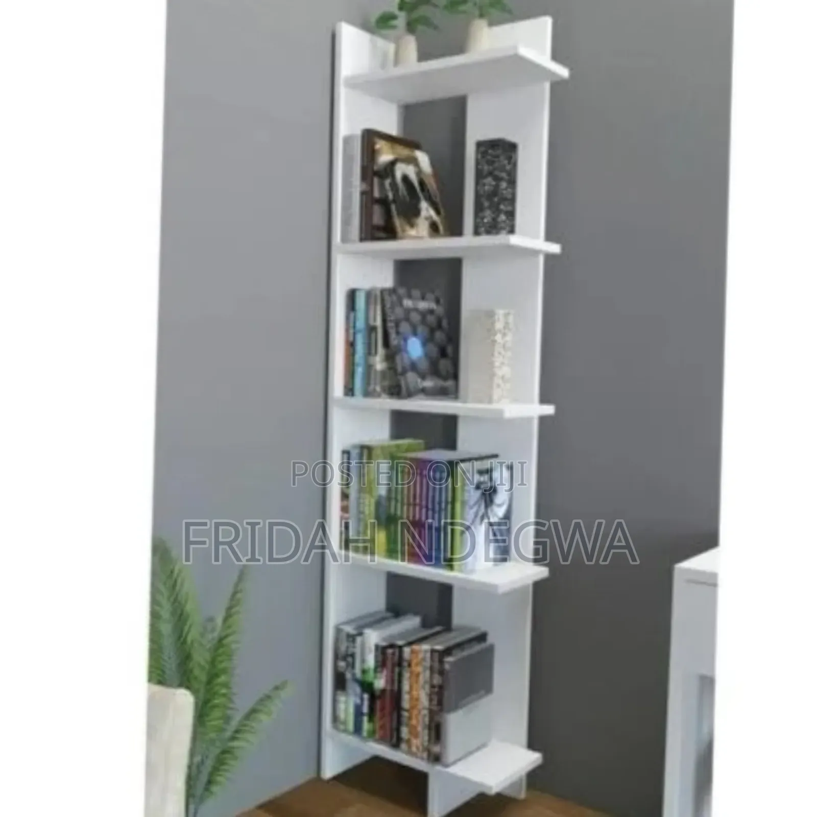 Sly Corner Bookshelf Décor Stand White