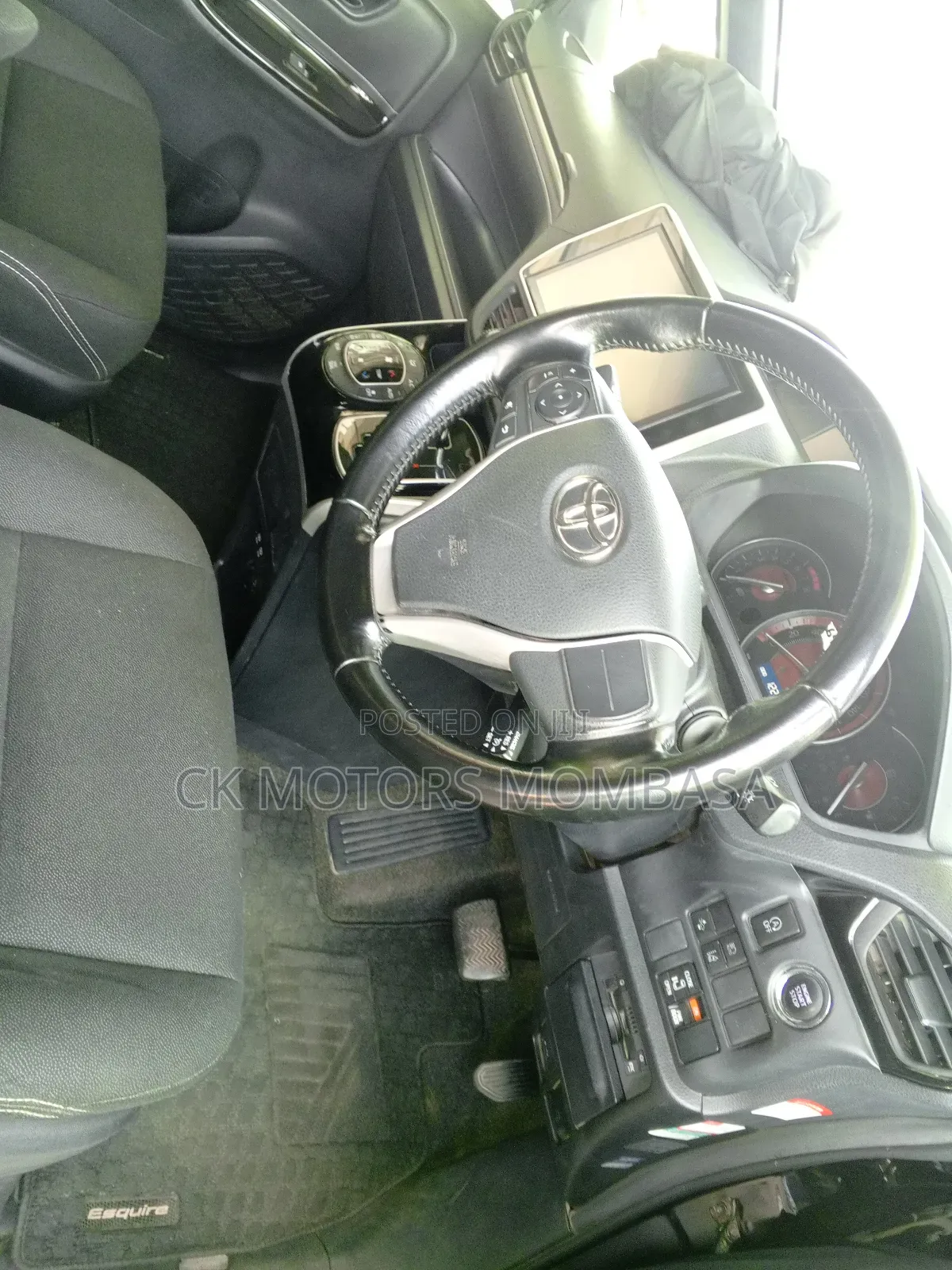 Toyota Esquire 2018 Black