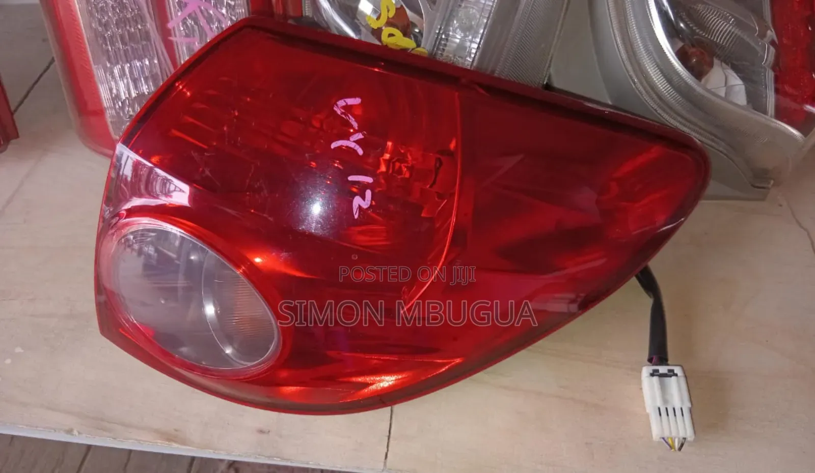 Nissan Wingroad Y12 Taillight
