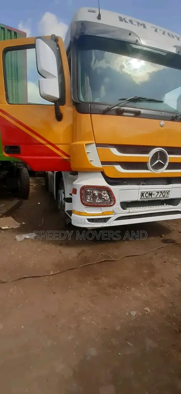 Transit Trailer at Hand for Logistics Services
