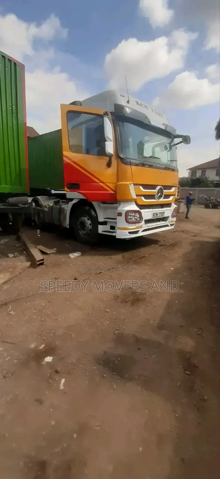 Transit Trailer at Hand for Logistics Services