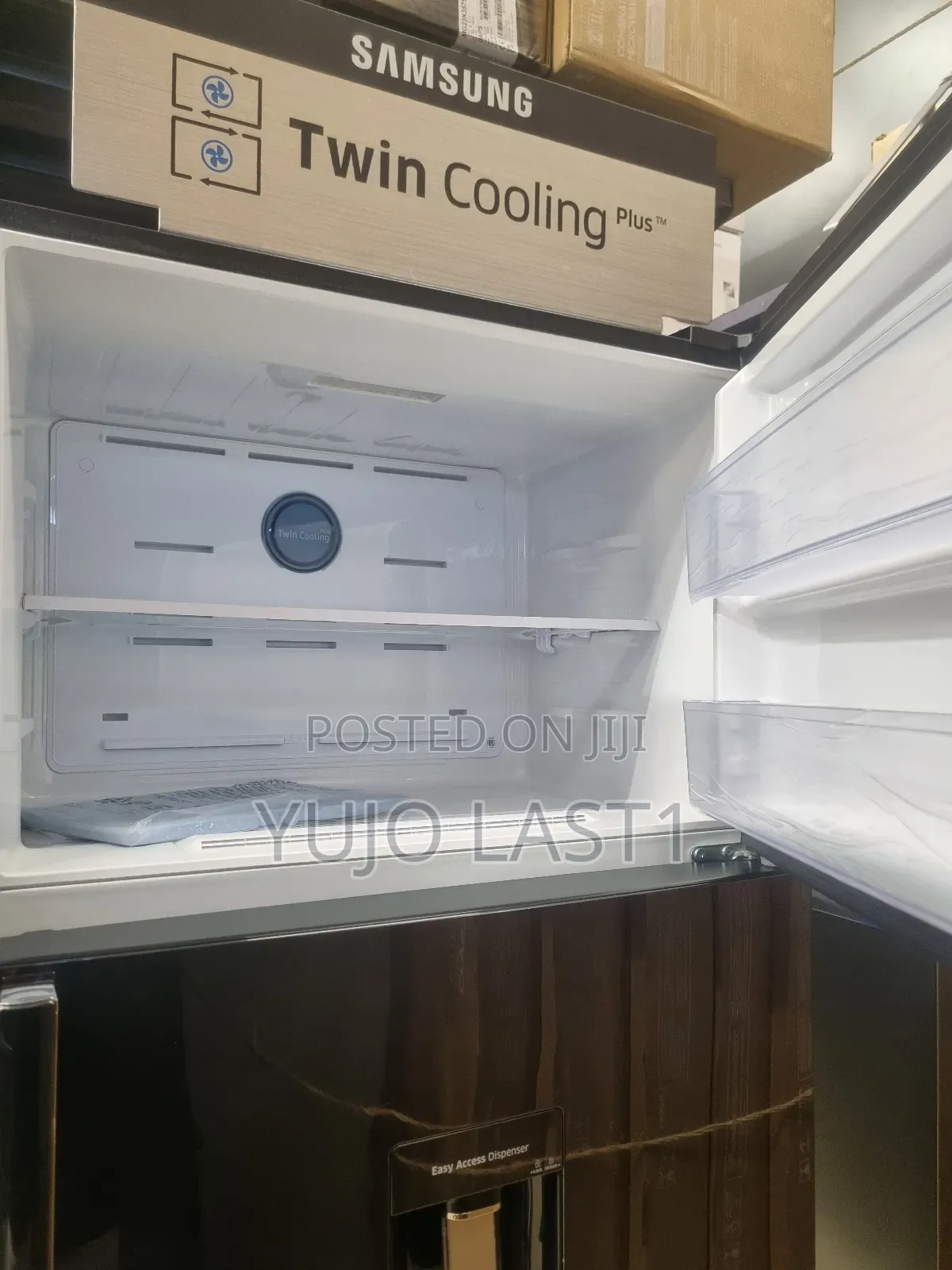 Samsung Fridge 620 LTR Rt85k7111bs