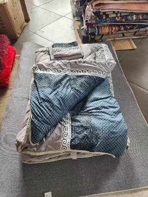Cotton Binded Duvet
Size: 6*7
Pillowcases: 2pcs
Bedsheet: 1pc
Binded