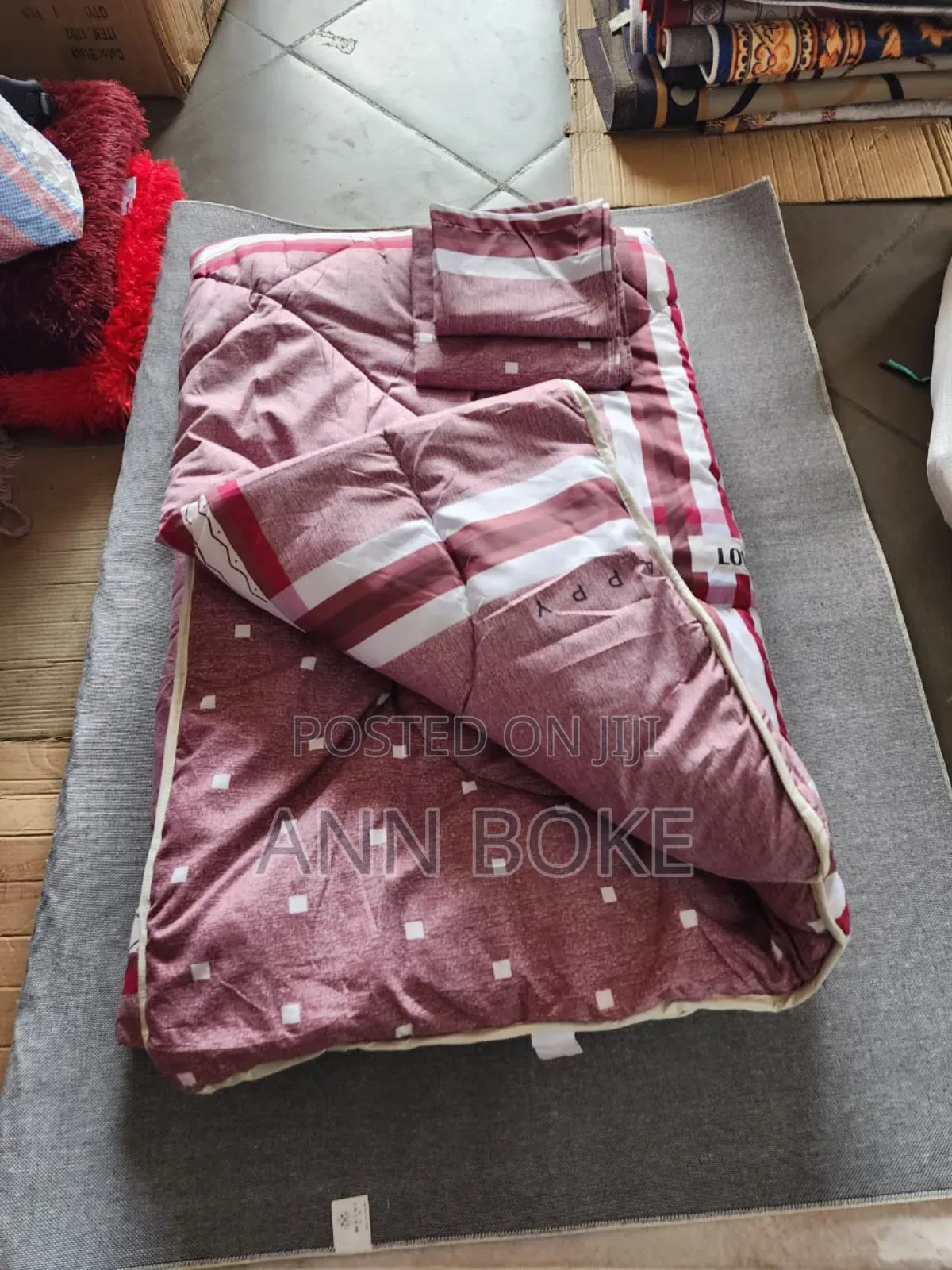 Cotton Binded Duvet
Size: 6*7
Pillowcases: 2pcs
Bedsheet: 1pc
Binded