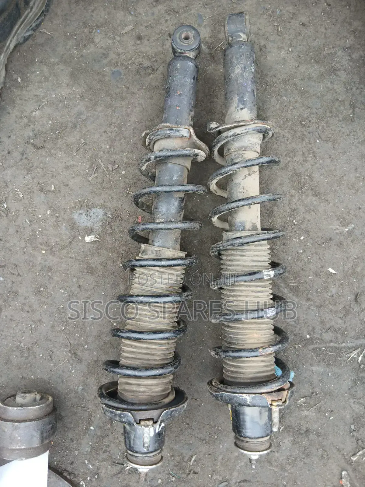 Rear Shocks Raum/Vitz 4wd