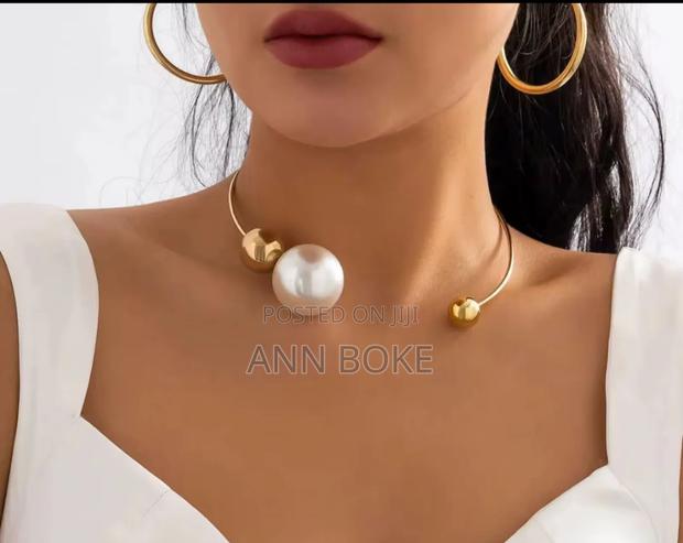 New In Minimalist Chocker Necklace - thumbnail 2