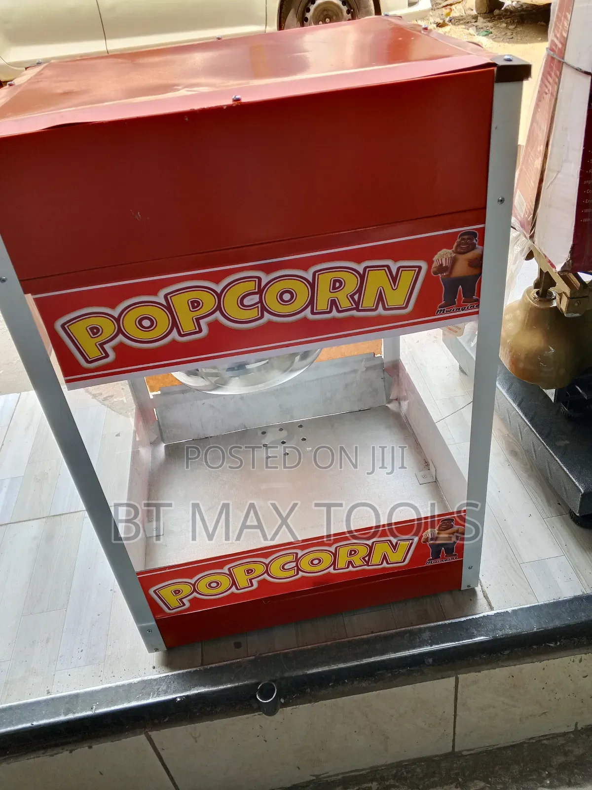 Commercial Popcorn Machine