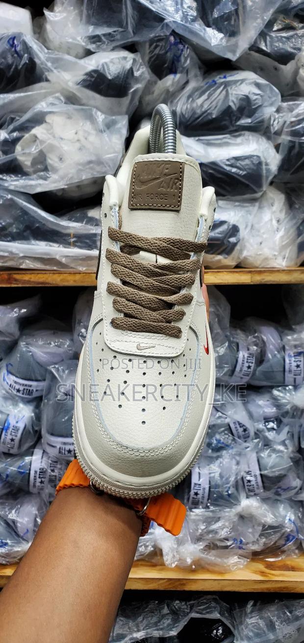 Brown Cream Airforce 1 Custom - thumbnail 3