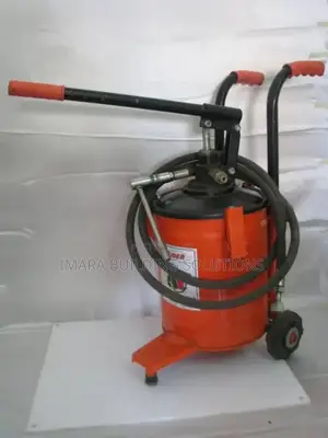Chetak Grease Bucket – A Heavy-Duty Lubrication System Designed