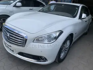 Nissan Cima 2018 White