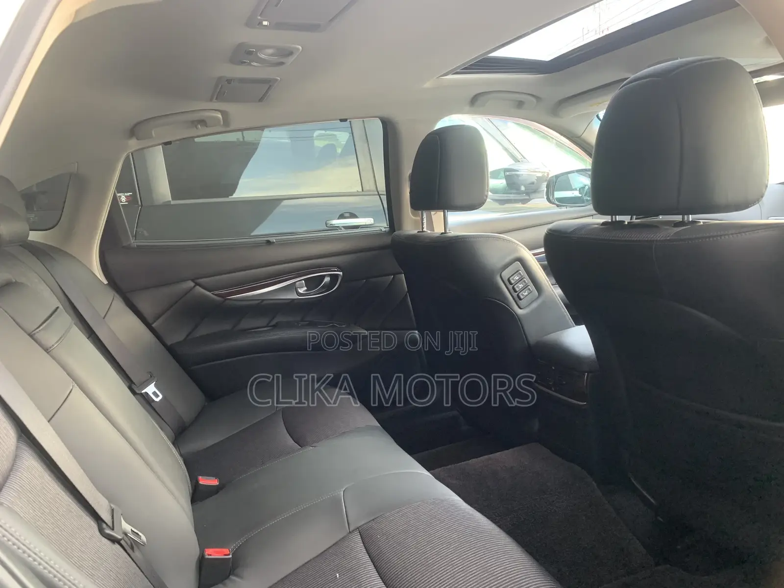 Nissan Cima 2018 White