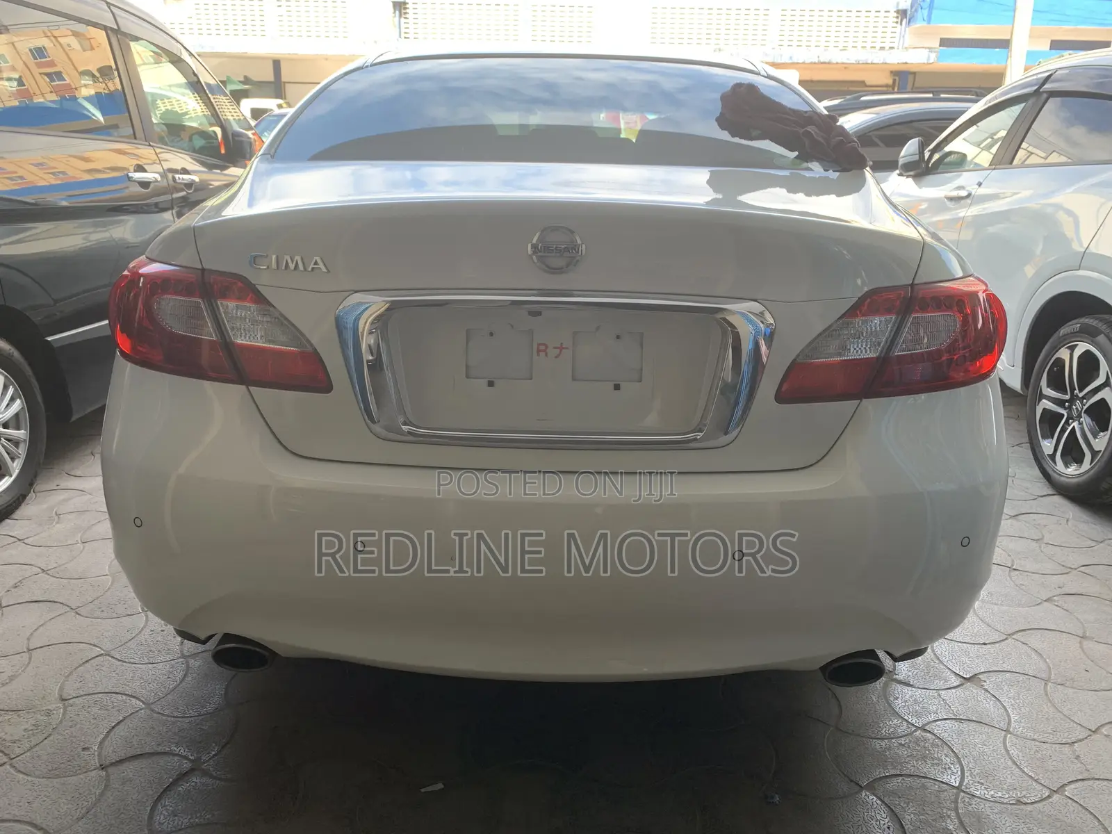Nissan Cima 2018 White