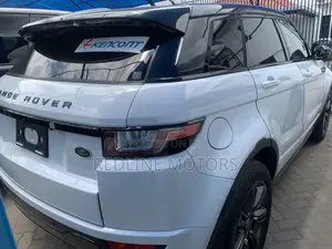 Land Rover Range Rover Evoque SE 4x4 5-Door 2018 White