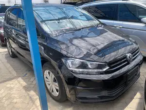 Volkswagen Touran 2018 Black