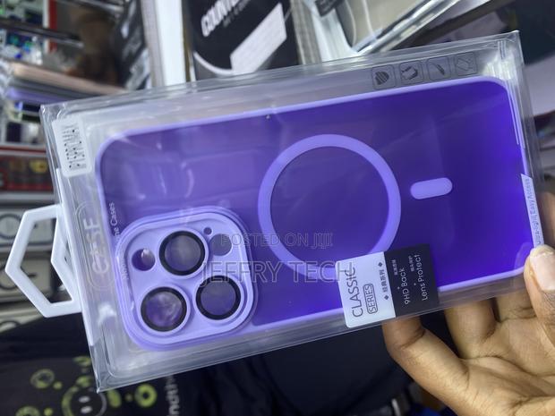 Grawer Magnetic for iPhone 15 Pro Max Translucent Matte Case - thumbnail 3