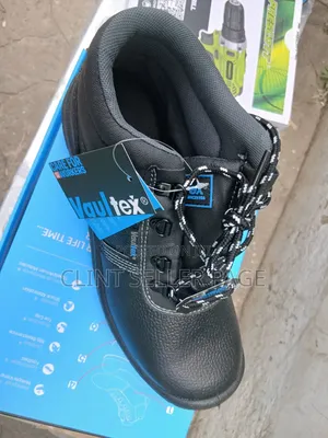 Protective Footwear / Safety Shoes