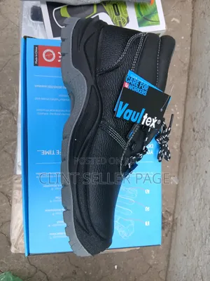 Protective Footwear / Safety Shoes
