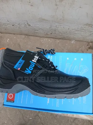 Industrial Shoes / Safety Shoes