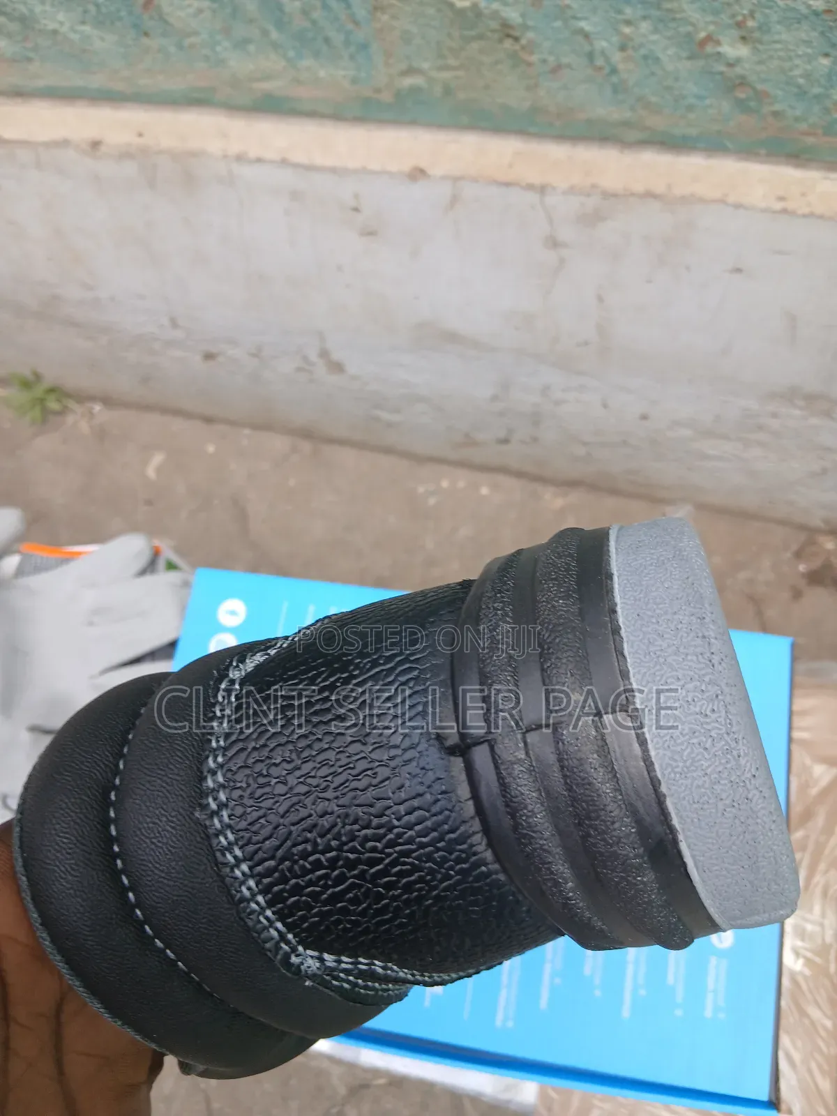 Work Boots / Safety Shoes
