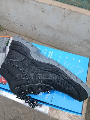 Steel Toe Shoes / Safety Boots