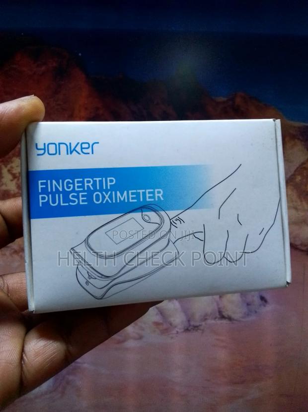 Yonker Fingertip Pulse Oximeter - main view