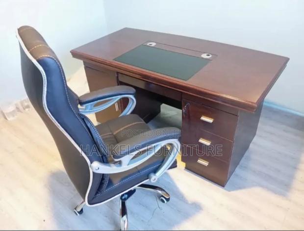 Executive Office Chair Executive Office Desk - main view