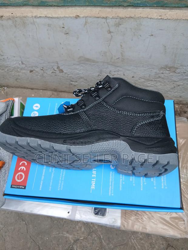 Construction Boots / Safety Shoes