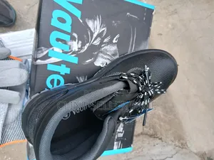 Construction Boots / Safety Shoes