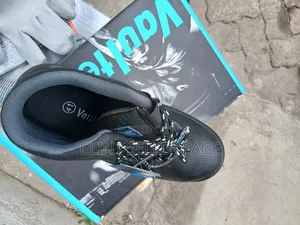 Protective Boots / Safety Shoes