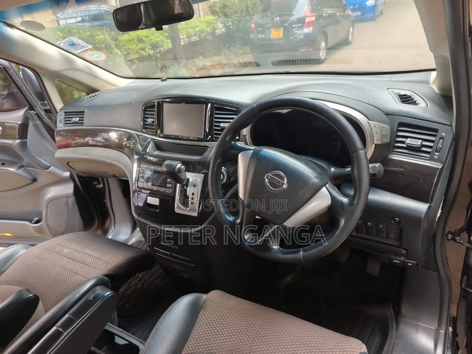 Nissan Elgrand 2013 Black