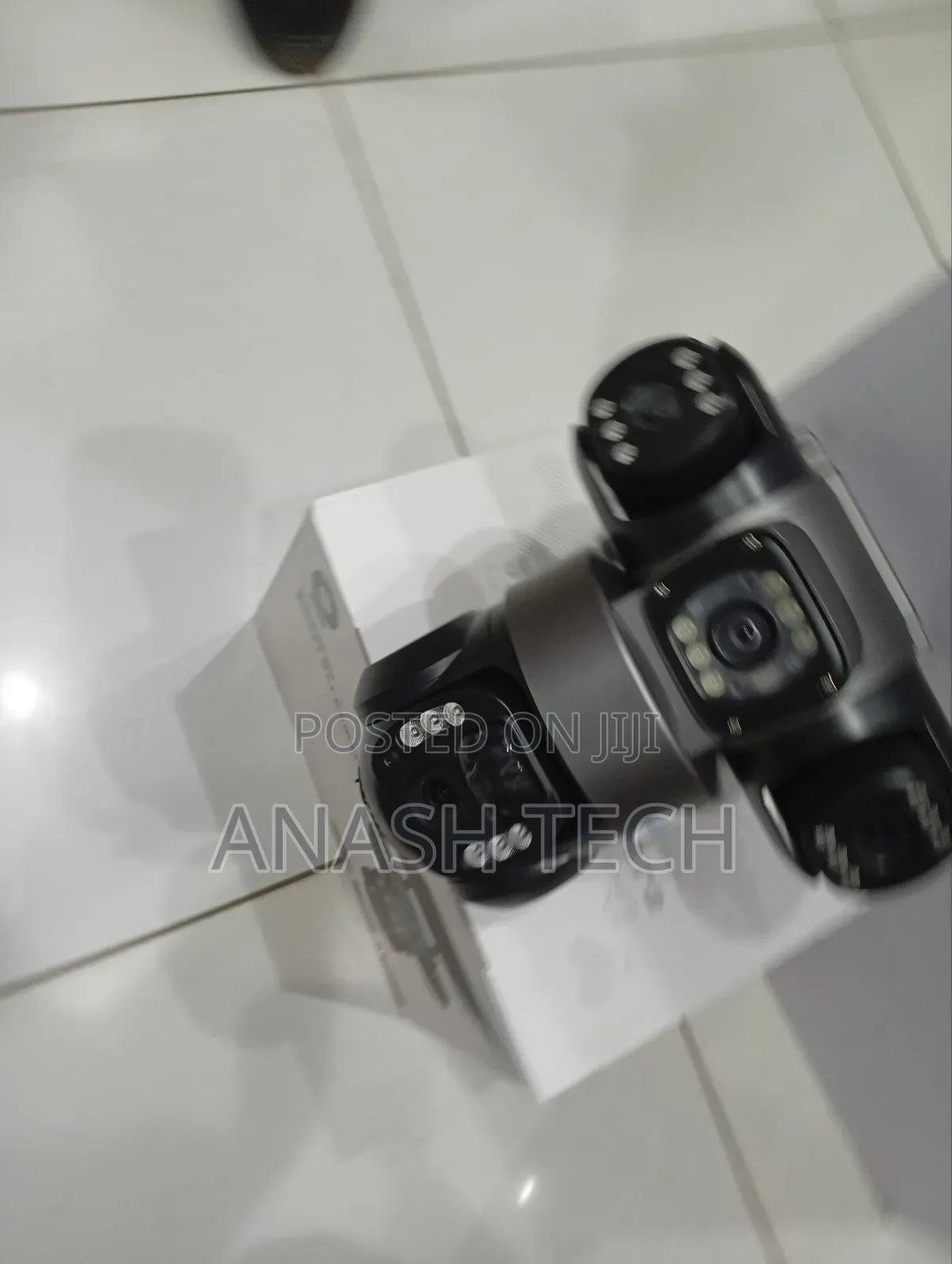 Low Cost Tripple Lens Wifi Solar CCTV Camera