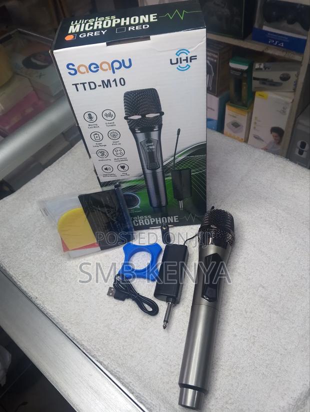 Handheld Rechargable Wireless Microphone Uhf_m10 (6m)