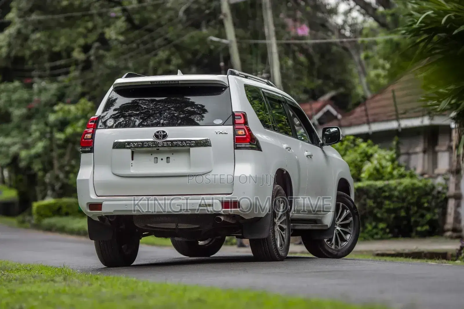 Toyota Land Cruiser Prado 2.7 2019 White