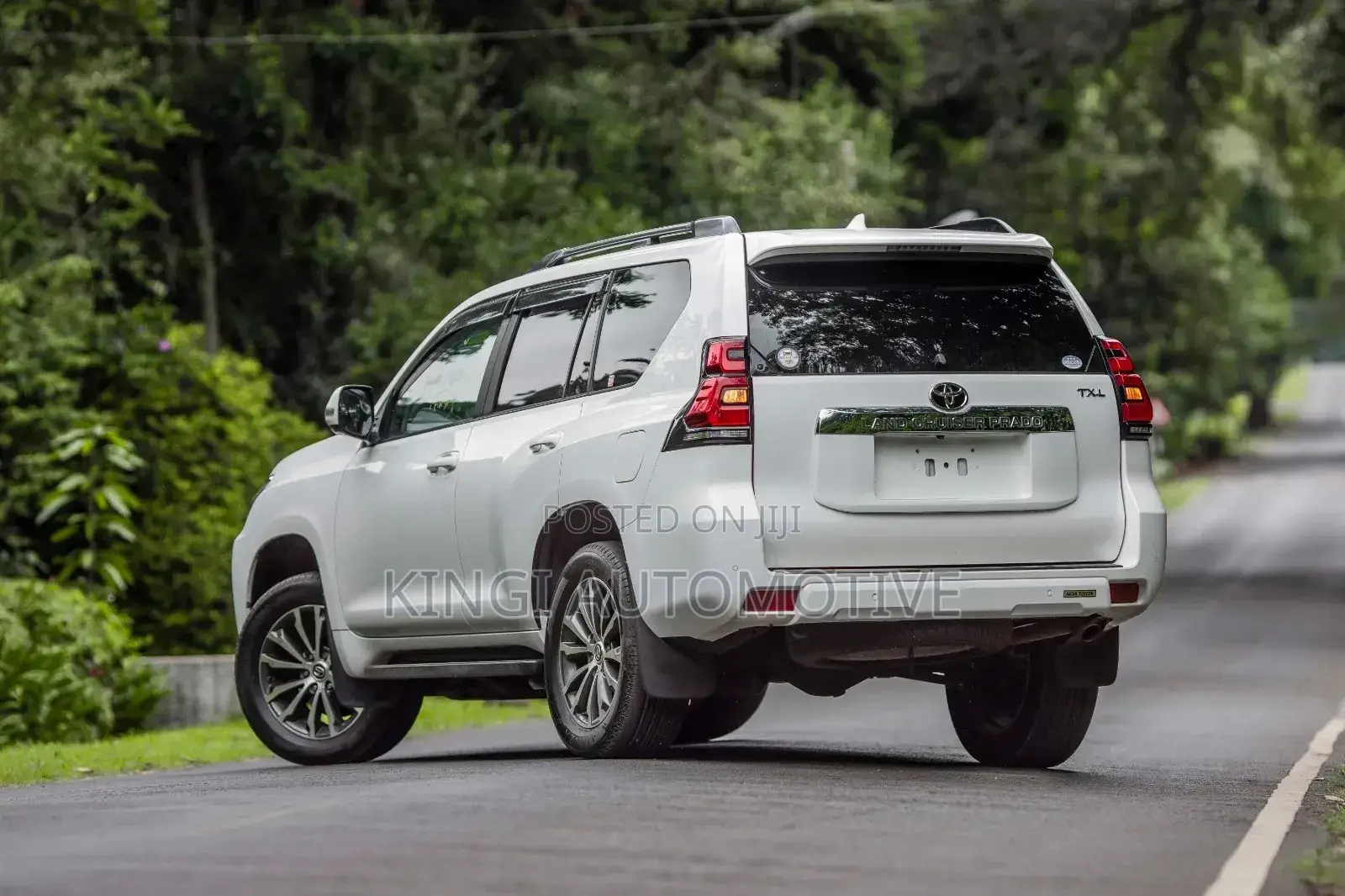 Toyota Land Cruiser Prado 2.7 2019 White