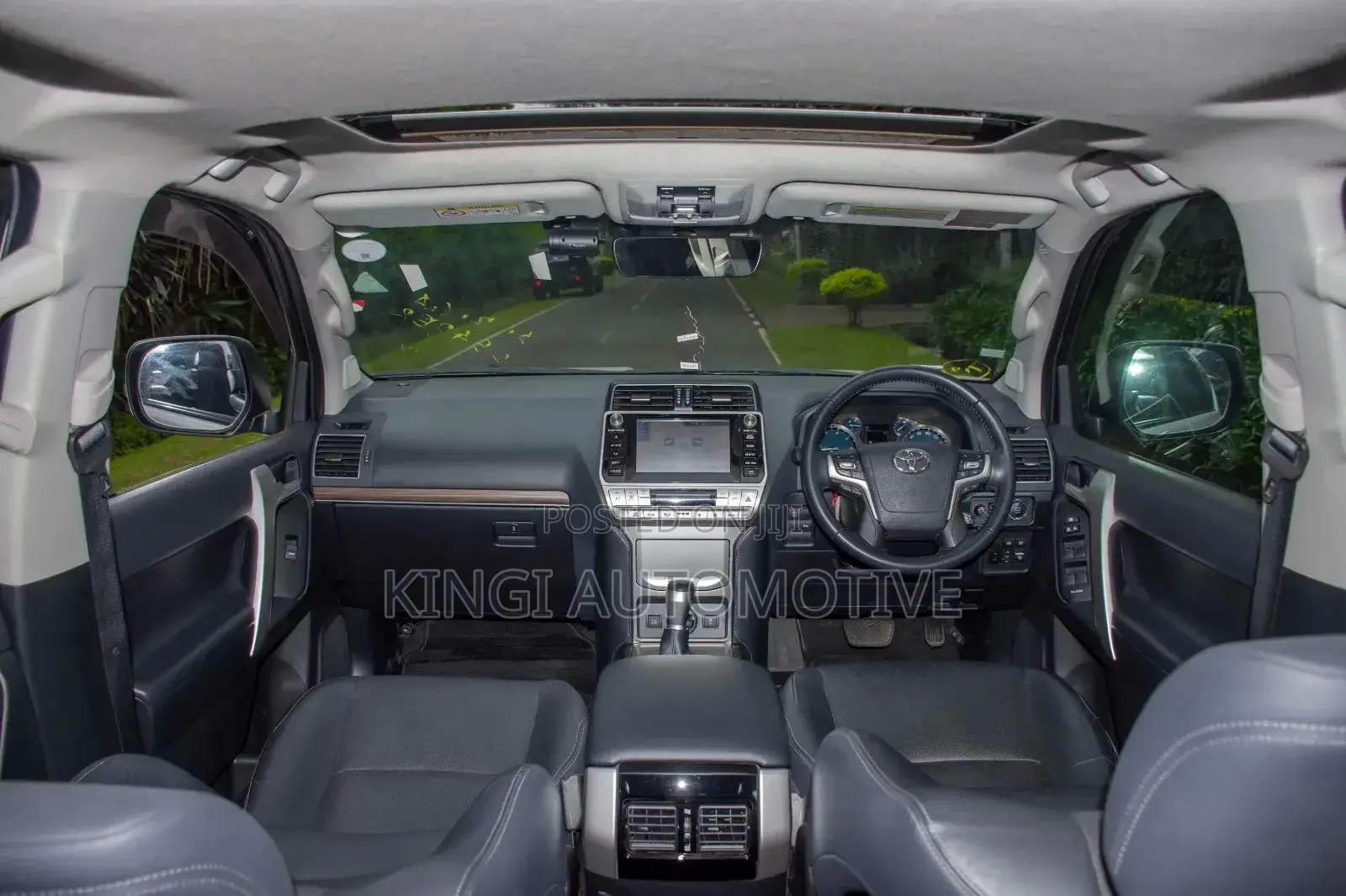 Toyota Land Cruiser Prado 2.7 2019 White
