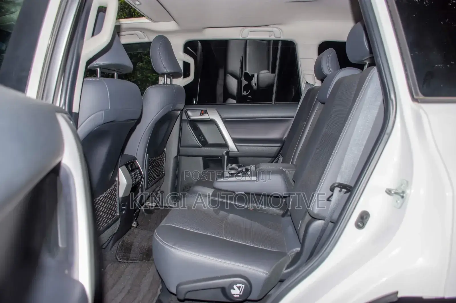 Toyota Land Cruiser Prado 2.7 2019 White