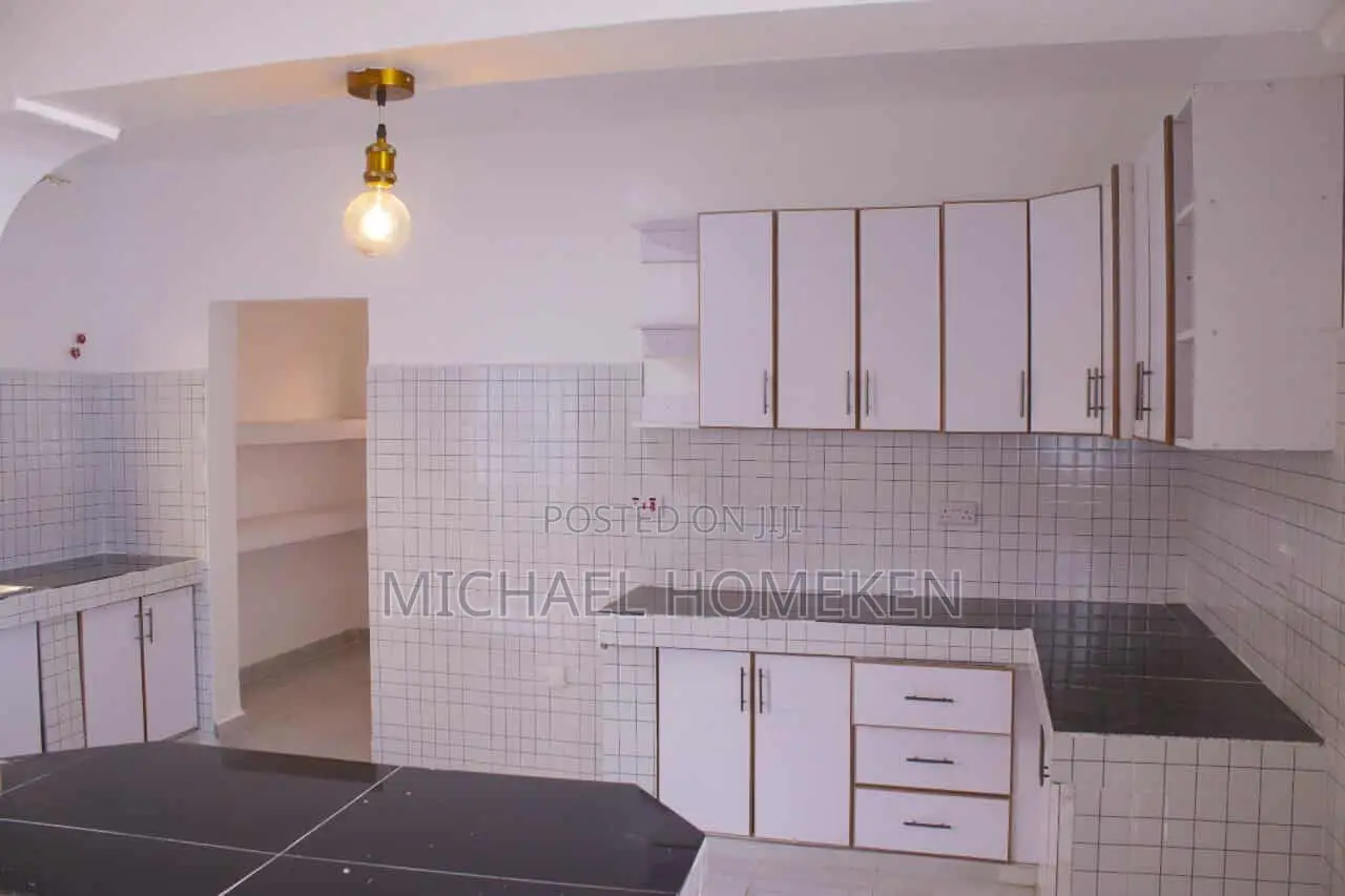 3bdrm Bungalow in Kitengela for sale