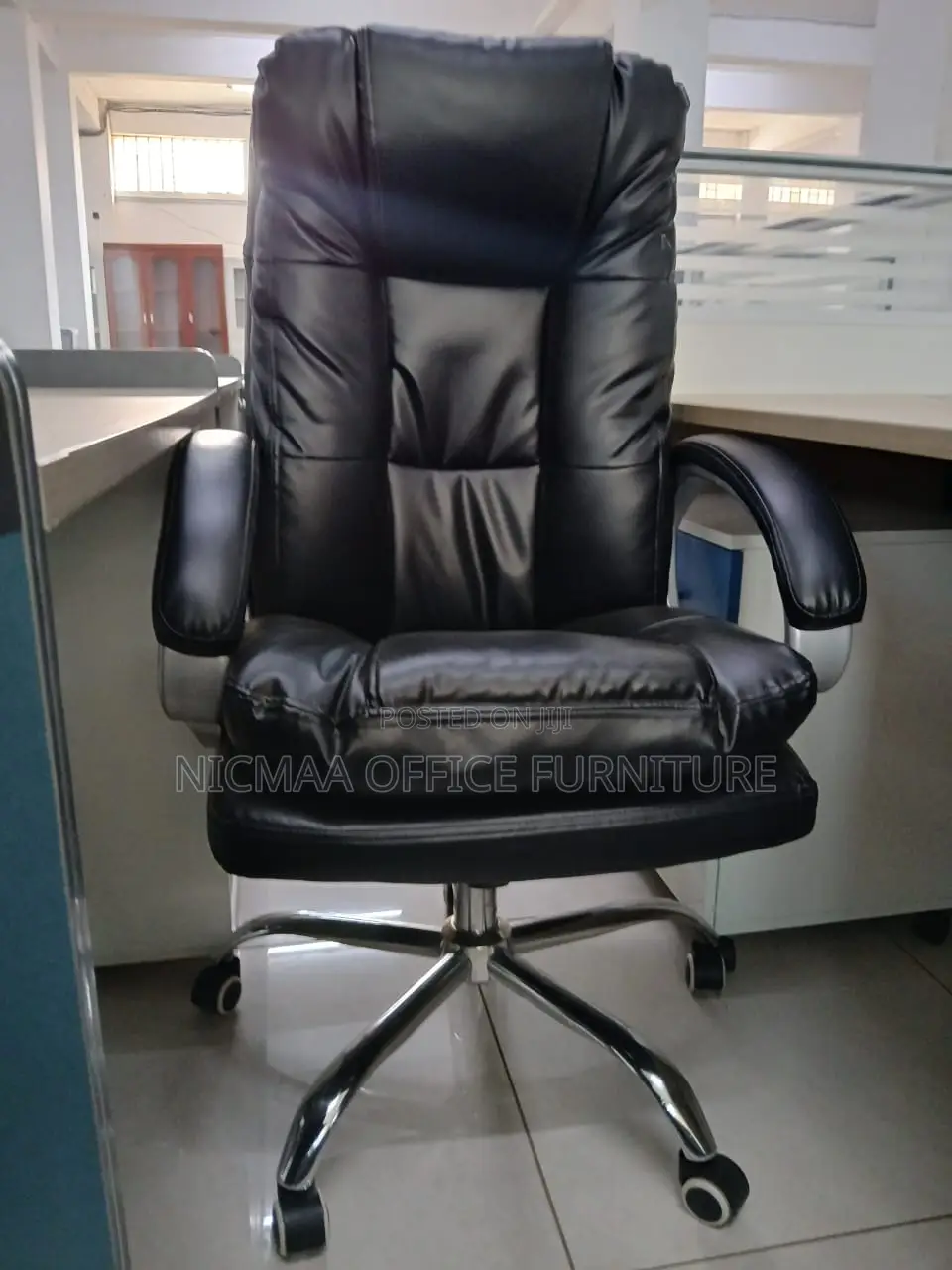 Non-Recliner Executive Black Comfort Seat