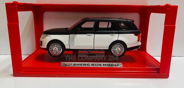 Quality Designed Modified Range Rover Prado Toy Car - thumbnail 6