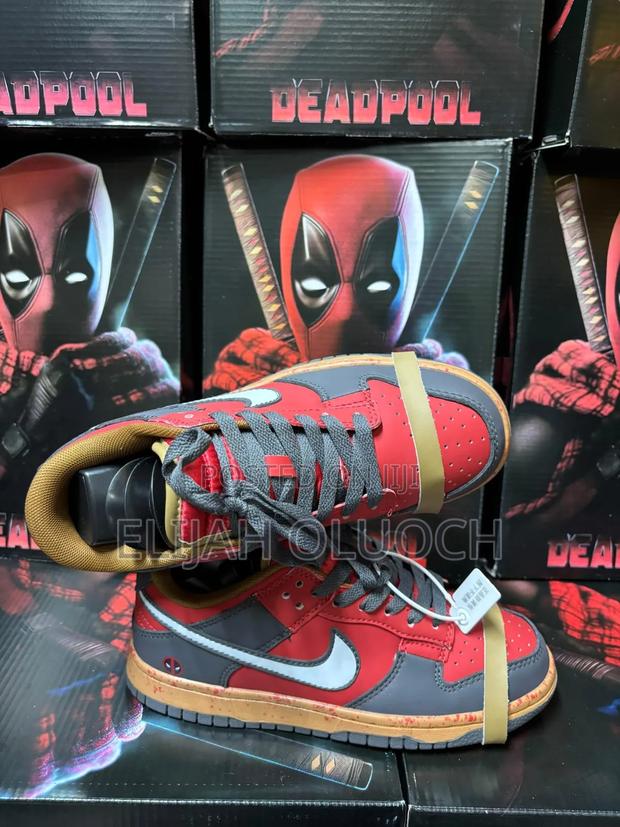 Sb Dunk Deadpool Size 38-45 - main view