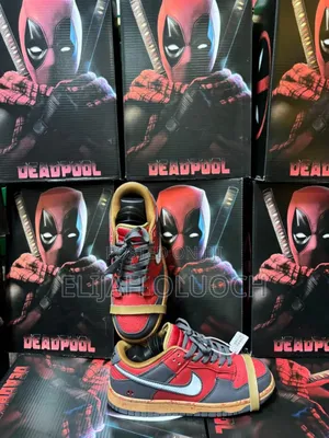 Sb Dunk Deadpool Size 38-45