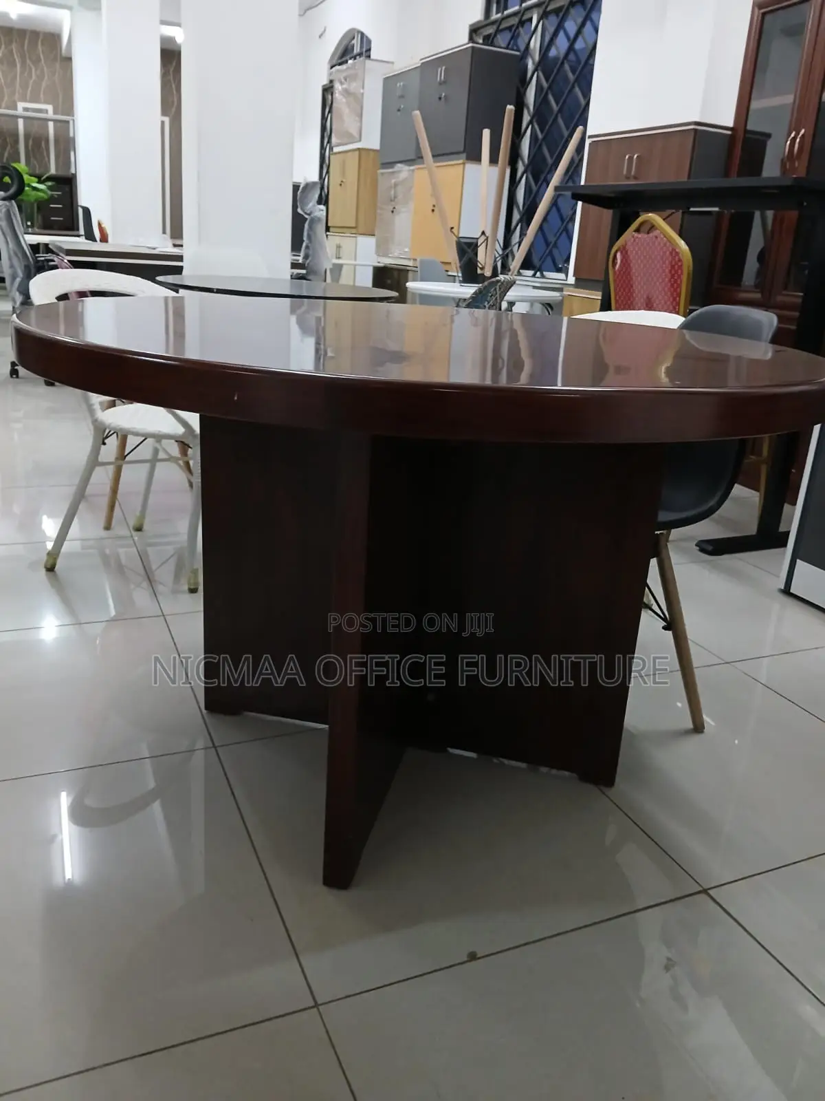 Round Conference/Meeting Mahogany Table