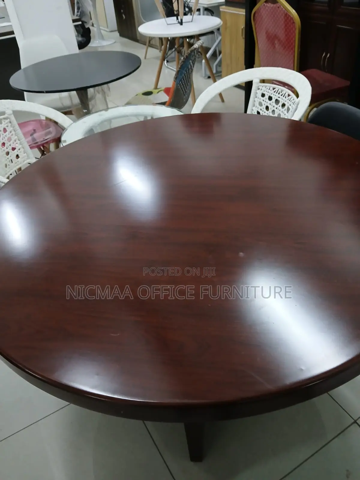 Round Conference/Meeting Mahogany Table