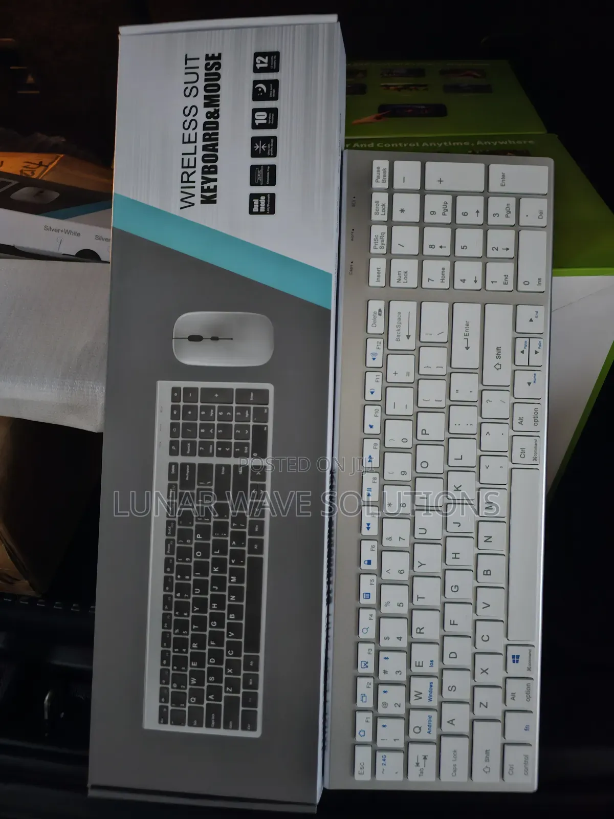 Silver Mac/Windows Wireless Keyboard With Mouse