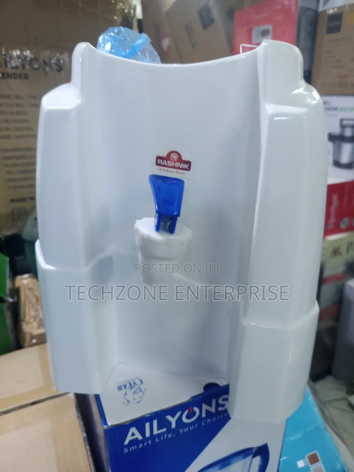 Rashnik Affordable Mini Portable Single Tap Table Top Dispenser