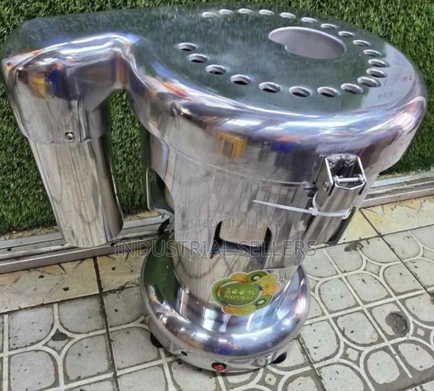 Commercial Juicer Machine Available